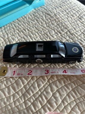 Collectible Black Presidential Limousine Die-Cast Model